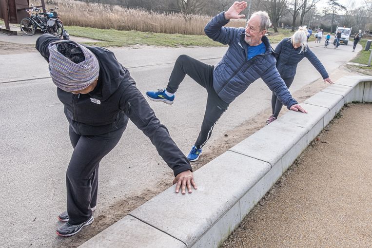 Lekker sporten, ook – of juist – in coronatijd! Ruim 66 procent van de Nederlandse bevolking geeft zijn leven een 7 tot een 10. Beeld Joris van Gennip