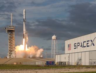 Amerikaans ruimtevaartbedrijf SpaceX mag 12.000 satellieten in de ruimte brengen