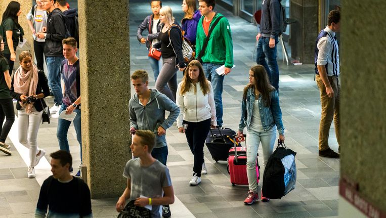 Jongeren Verlaten Het Ouderlijk Huis Steeds Later Het Parool