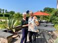 Producent van biobieren Paul Warmenbol en zijn vrouw Sonia Jansen hebben de bistro 'Natuurlijk!' geopend in de oranjerie van Park Vordenstein