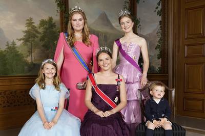 Elisabeth, Catharina-Amalia, Estelle...: les princesses génération Z, vivier des futures reines en Europe