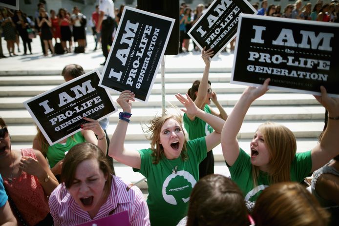 Anti-abortus activisten. In de Amerikaanse Senaat hebben de Democraten vandaag een motie afgekeurd die een anti-abortuswet op de agenda van de Senaat zou zetten.