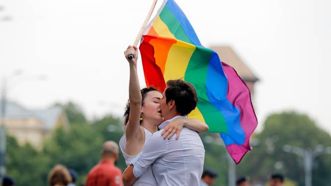 Homohuwelijk op Aruba en Curaçao nu wél toegestaan, mensenrechtenclubs in gelijk gesteld