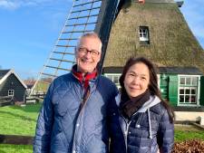 Erik en Fong hopen snel weer eens naar Maleisië te kunnen om Fongs familie te zien