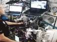 Astronaut stuurt robot vanuit ruimtestation ISS door hangar in Nederland