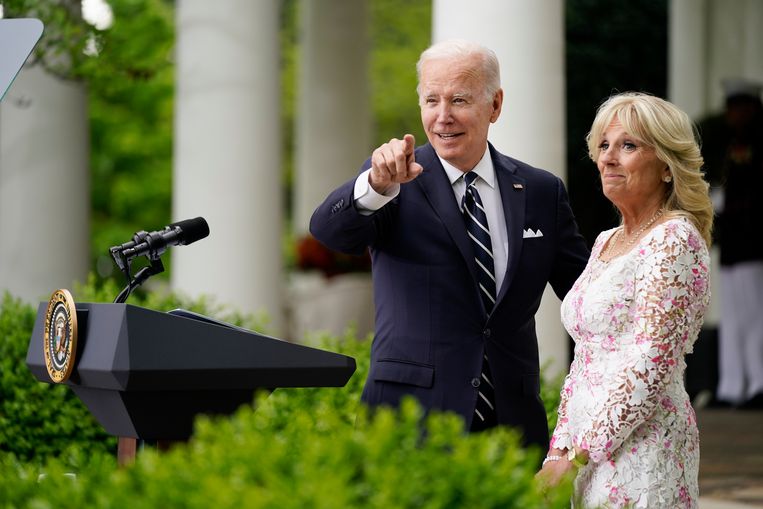 Joe Biden en zijn vrouw Jill. Beeld AP