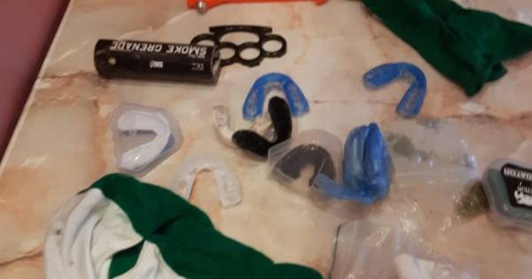 Die hebben er zin in #Groningen #hooligans.