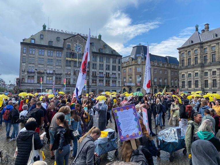 Sfeer Na Opbreken Walk Of Freedom Tegen Coronaregels Gemoedelijk Het Parool