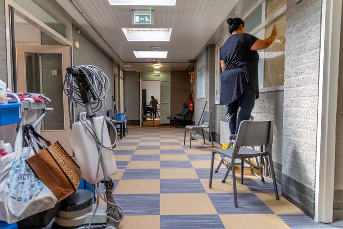 Het voormalige schoolgebouw in Haarsteeg is een van de plaatsen in de gemeente Heusden waar nu al vluchtelingen uit Oekraine worden opgevangen.