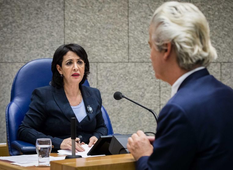 Kamervoorzitter Arib in gesprek met PVV-leider Wilders. Beeld anp