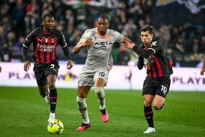 1 op 9 voor AC Milan: basisspeler Saelemaekers en invallers De Ketelaere en Origi delven het onderspit tegen een sterk Udinese