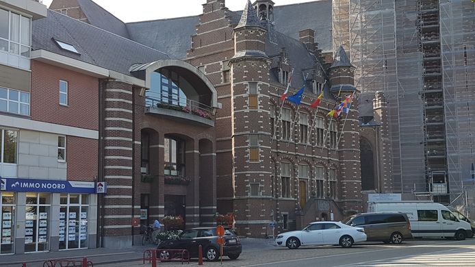 Het stadhuis van Hoogstraten