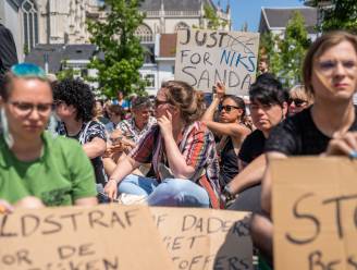 Stille betoging op Antwerpse Groenplaats voor Sanda Dia: “Zijn familie verdiende veel meer dan dit”