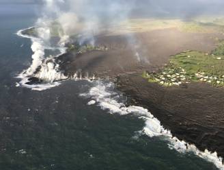 Nieuwe kustlijn Hawaï doemt op tussen de lavadampen, maar wie is eigenaar van die nieuwe grond?