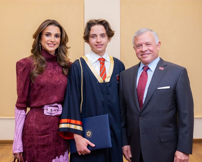 Rania e Abdullah con il loro figlio appena laureato, Hashem.