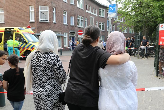 Gewonde bij steekpartij in Vollevenstraat in de Schilderswijk.