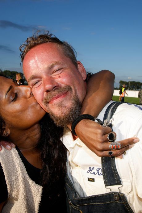 Heb jij ervaring met goedkope festivaltickets scoren via Ticketswap? Laat het ons weten