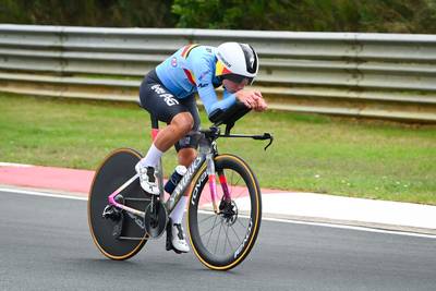 LIVE EC TIME TRIAL. Kopecky starts at 15:36, Campenaerts at 17:03: who will be European champion?