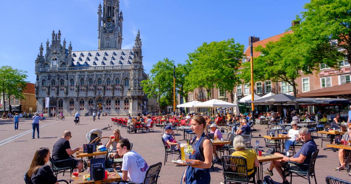 het kabinet had sluiting van alle horeca kunnen vermijden zeeuws nieuws pzc nl