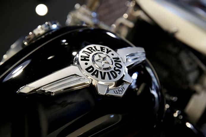 De Harley Davidson liep grote schade op na het ongeval op de E403 in Roeselare, de eigenaar moest zich een nieuwe aanschaffen.