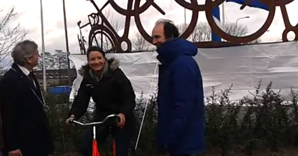 Marianne Vos opent haar eigen rotonde