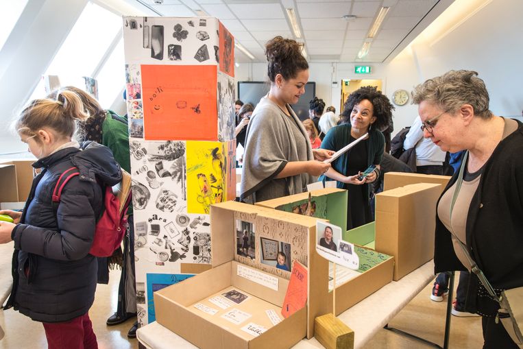 De basisschool Sint Janschool in Amsterdam-West was een van de eerste ‘taalvriendelijke’ scholen in Nederland.  Beeld Dingena Mol