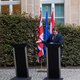 Johnson in Luxemburg: een leeg katheder en een doelloos wapperende Britse vlag