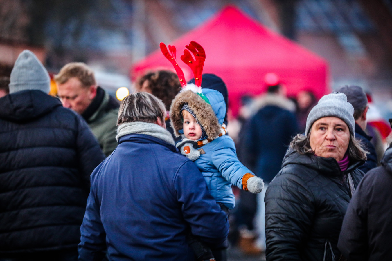 Derde editie van Kerstmarkt De Warmste Wijk SintPieters Foto AD.nl