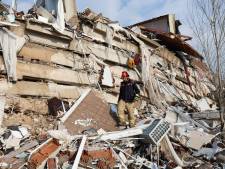 L'aide internationale arrive, le contre-la-montre se poursuit
