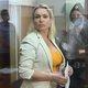 Marina Ovsjannikova hield live op de Russische tv een protestbord omhoog: ‘Ik heb veel moeten doorstaan’