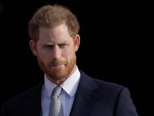 ‘Prins Harry zonder Meghan aangekomen in Engeland voor herdenking Diana’