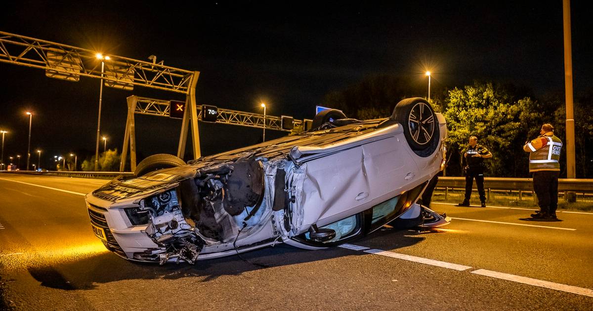 Vrouw gewond bij botsing met Audi op A65 in Tilburg.