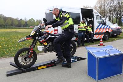 Een aanhouding en verschillende boetes en bekeuringen uitgedeeld tijdens patsercontrole in Etten-Leur: dit zijn de resultaten