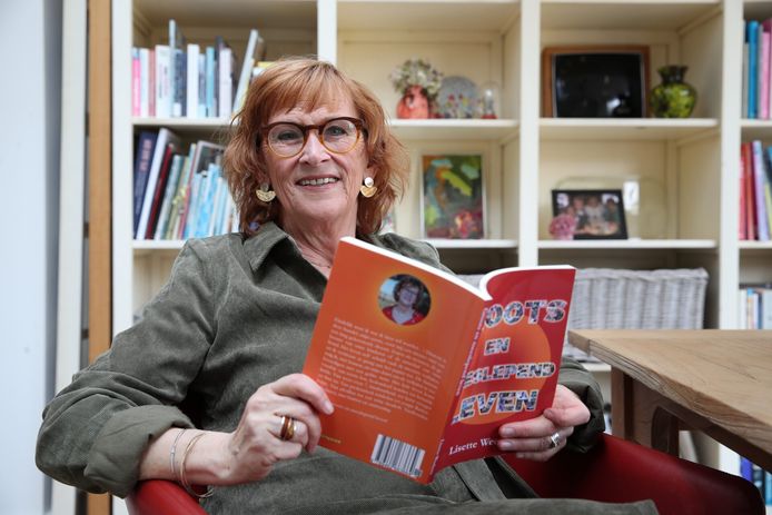 Lisette Weekers uit Eindhoven mag dinsdag haar korte verhaal over koningsdag voordragen aan het koninklijk gezin.