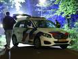 De politie doet onderrzoek na het vinden van de overleden man in de Scheveningse bosjes.