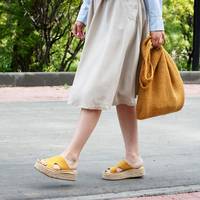 De slechtste (en beste) sandalen waar je deze zomer op kunt lopen