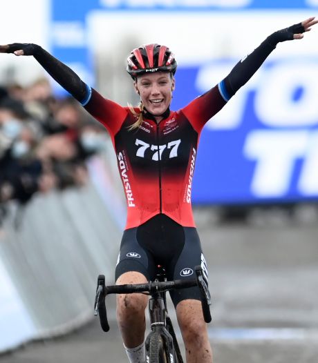 Annemarie Worst heerst in zandbak-cross Koksijde