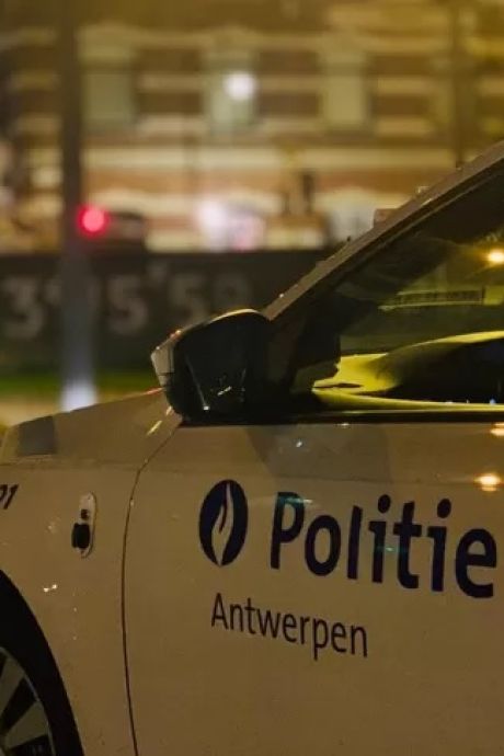 Trois hommes placés sous mandat d’arrêt pour un meurtre à Anvers