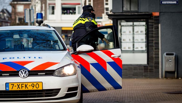 Meerdere gewonden door ongeluk met bus en vrachtwagen in Aalsmeer.