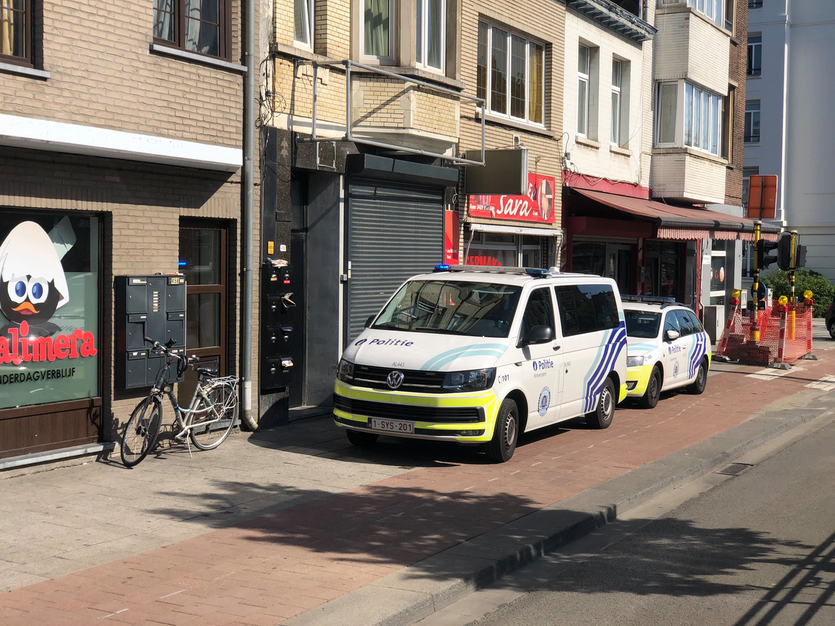 Wagen in garage veroorzaakt hevige rookontwikkeling Foto hln.be