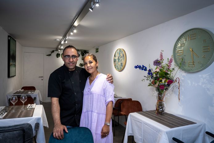 Sarah Abassi en Jawad Jawaheri ontvangen in hun restaurant iedereen met de glimlach.