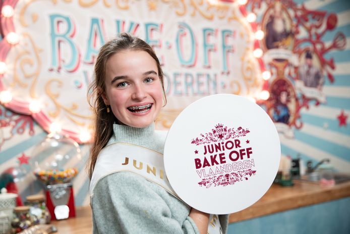 Ze woont in Singapore, maar toch wint Emilie ‘Junior Bake Off’ in