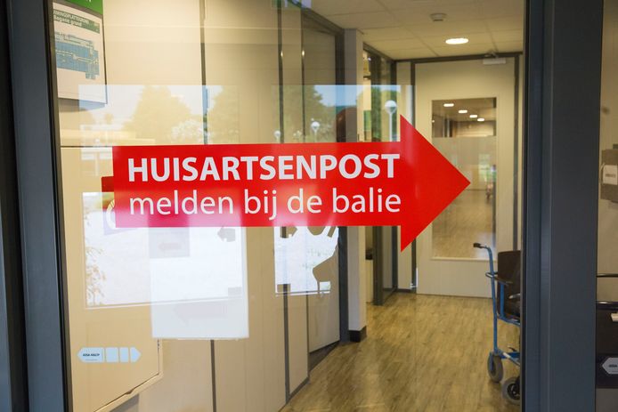 In plaats van twee balies, is er dadelijk een balie voor patiënten die acute hulp nodig hebben.