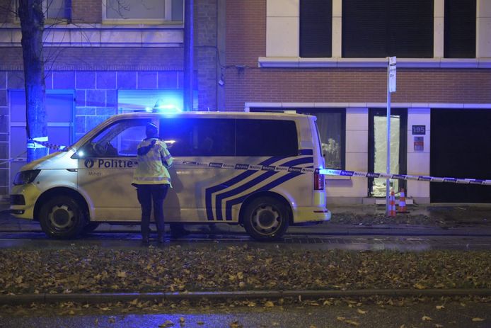 Aan de Herentalsebaan in Borsbeek vond zondagnacht een explosie plaats aan een rijwoning.