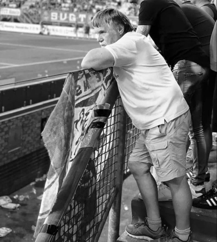 Afscheid van jongen van de straat, die de taal sprak van de harde kern