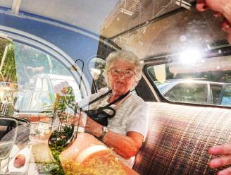 IN BEELD. Woonzorgcentrum De Korenbloem houdt oldtimermeeting voor Vaderdag