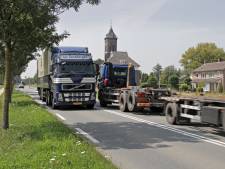 Strijd om vrachtwagens op Dorpenweg nog niet gestreden: ‘Zo wordt het nóg drukker’