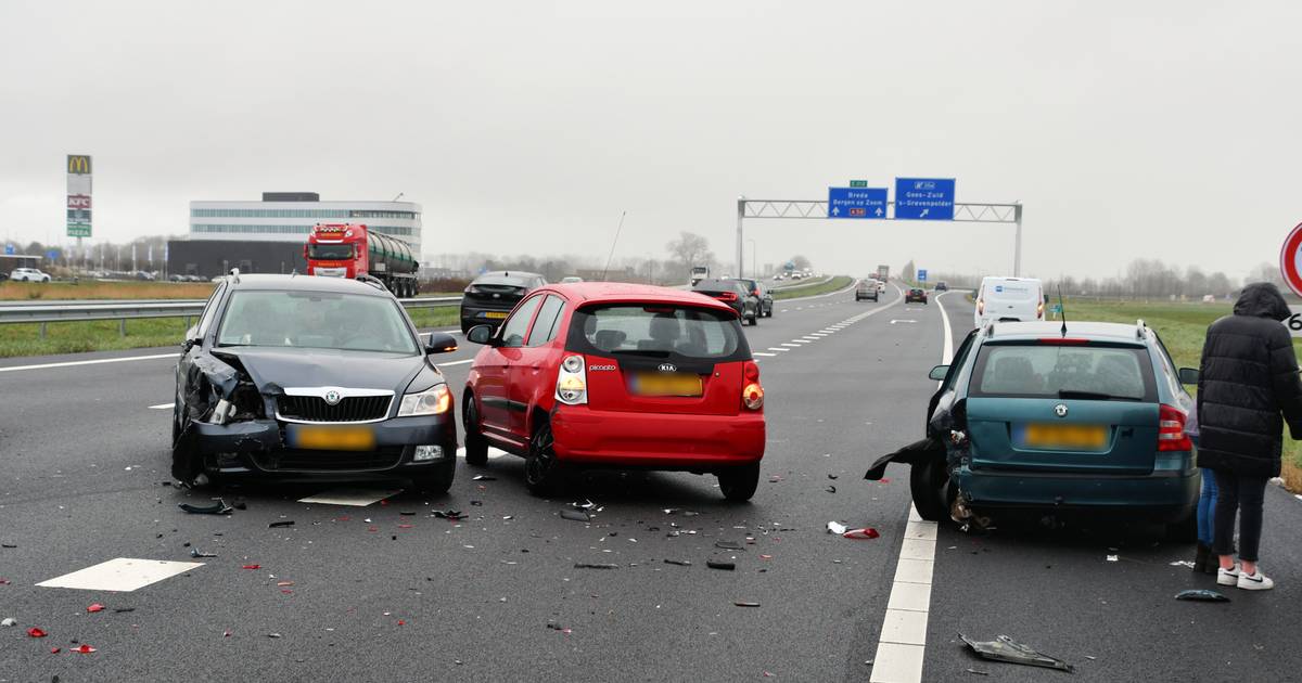 Ongeluk op de A28 zorgt voor meer dan een uur extra reistijd richting Zwolle.