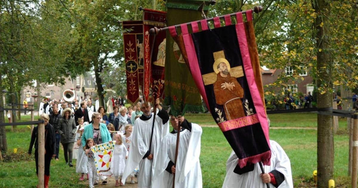 Corneliusbedevaart en processie in Den Hout (fotoalbum) Oosterhout