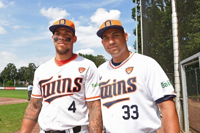 Catcher Jason Halman en manager Jeffrey Arends van Twins Honkbal op archiefbeeld